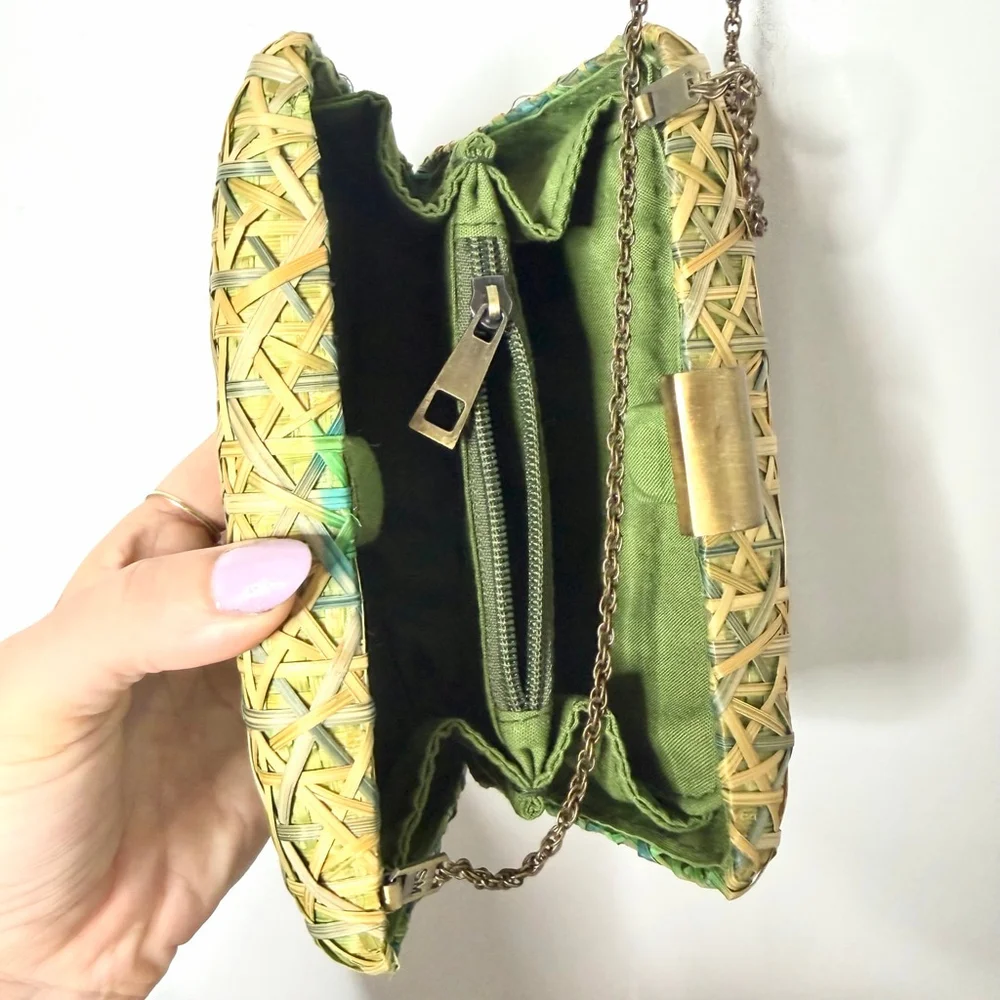 Serpui Marie Green Beige Straw Woven Clutch One Size